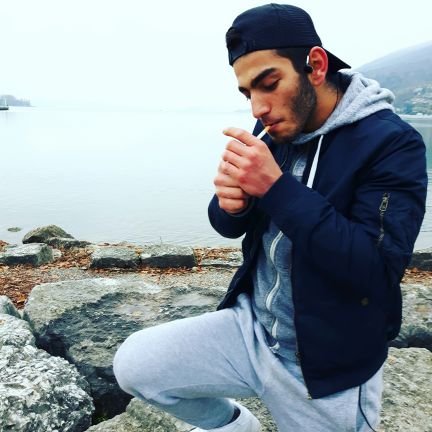 rüzgar özür dilesede , dal kırıldı bir kere.