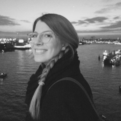 LenaLookHere's profile picture. Oreos!?! My kinda people!