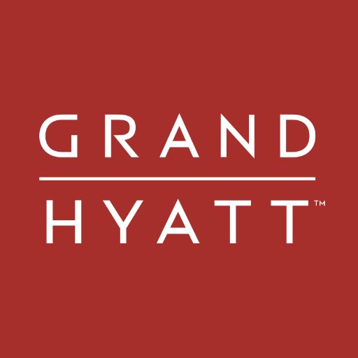 O Grand Hyatt São Paulo, localizado na Av. Nações Unidas, apresenta acomodações de luxo, restaurantes de alta gastronomia e spa urbano completo.