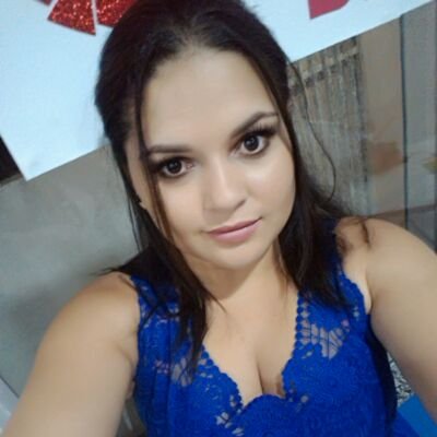geilenelima's profile picture. prefiro o doce silêncio da minha mente barulhenta ao barulho de bocas cheias e mentes vazias.