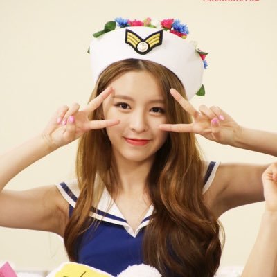 Ymisawa0301's profile picture. 青学 経済 4ねん