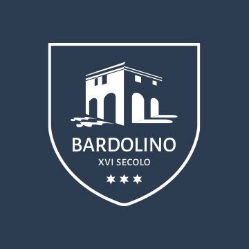 Ristorante affacciato sul lungolago di Bardolino aperto tutto l'anno. Una Location con più Soluzioni hastag ufficiale #laloggiarambaldi