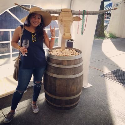 leahmae1127's profile picture. austin native. LA & SF transplant. texan at ❤. travel. food. boxing 🥊👊🏽. TX🤘🏽🏈. scotch 🥃 enthusiast.