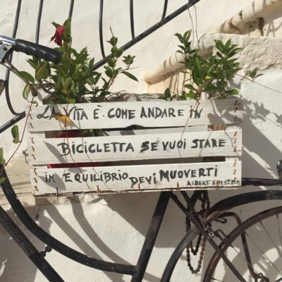 I tweet of Italy, Puglia, news & views. (And sometimes things which are totally unrelated)