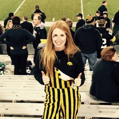 ToniaBreher's profile picture. Once a Hawkeye, Always a Hawkeye 🖤💛