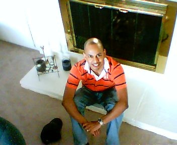 alestat777's profile picture. Born in Latin America. Commercial Banker