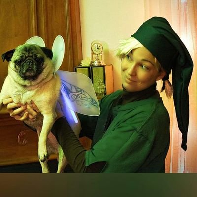 Auteure pour @Geekbecois et autres tâches connexes. Au dessus de la moyenne à #Smashbros. Étudiante en com qui lève trop la main. Maman d'un parfait bambin.