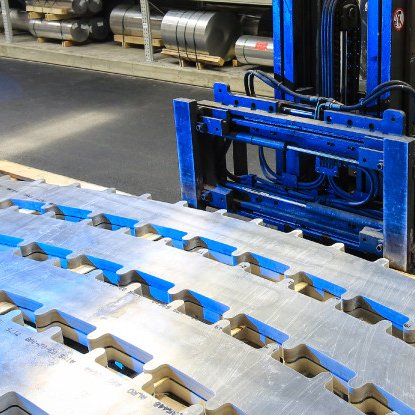 Aerospace and Commercial Aluminium.
AIRBUS & ROLLS ROYCE APPROVED, 9001,9100 and 9120 CERTIFIED. 01527 910 947 / 948