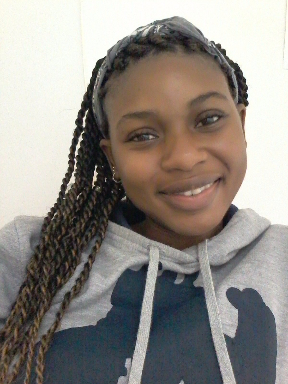 LondileH's profile picture. reserved...can be talkative @ times #teamAries