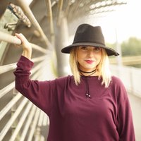 Compress and Impress (@radiantheels) Twitter profile photo
