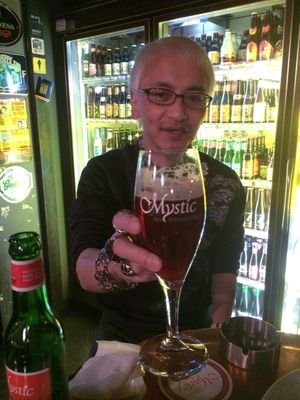 wolfkeny1968's profile picture. 漫画をこよなく愛し、シルバーアクセを身に纏い、スカジャンを翻す、ただのオヤジ(笑)
ボウリング🎳とテニス🎾は辛うじて現役❔
ヘビメタとプロレスへの情熱が再燃中❗(笑笑)