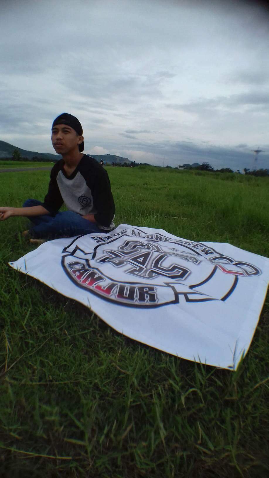 we're still EMO not fans but friends STAND ALONE CREW* CIANJUR