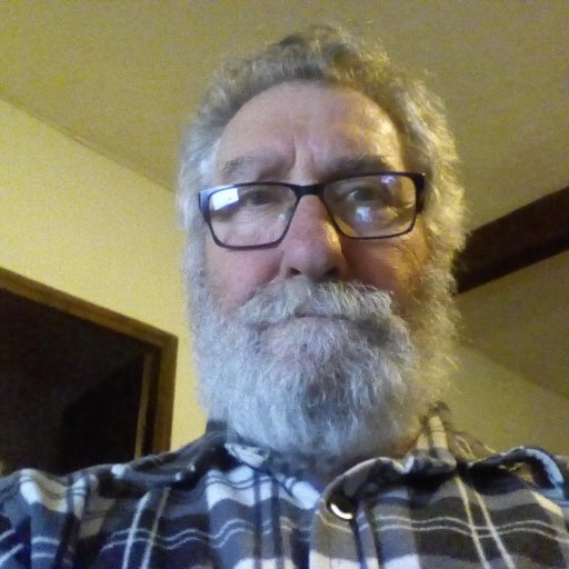 JeanHernandis's profile picture. Vivre pour mes enfants, sinon à quoi bon