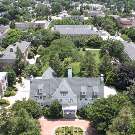 hofstrafestival's profile picture. Hofstra University hosts multiple events that are catered to a variety of individuals. Visit our site for external booking information! https://t.co/PRzivnE68G