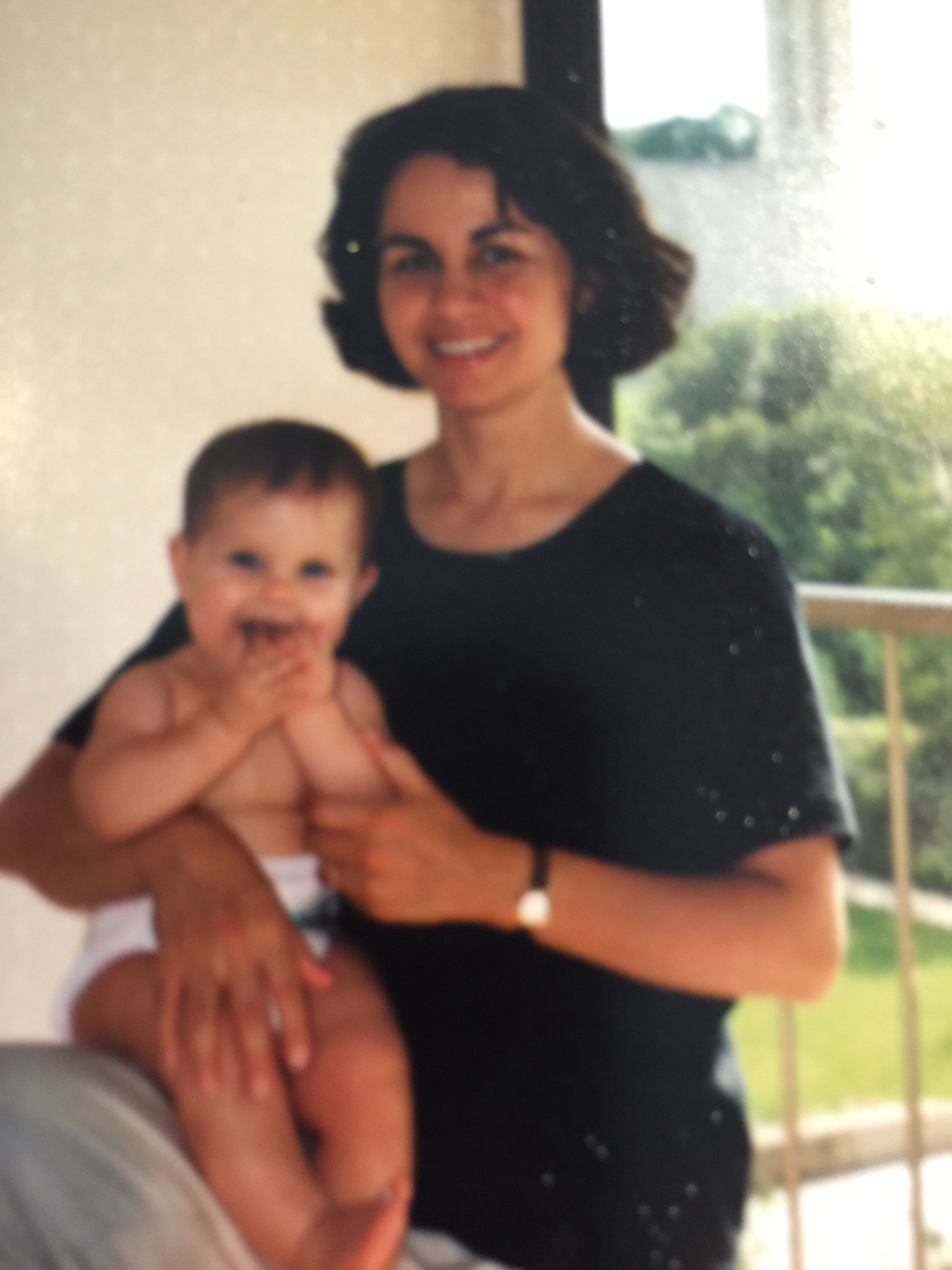 ArwaNasir_MD's profile picture. Pediatrician, researcher, mother and children's book author.
