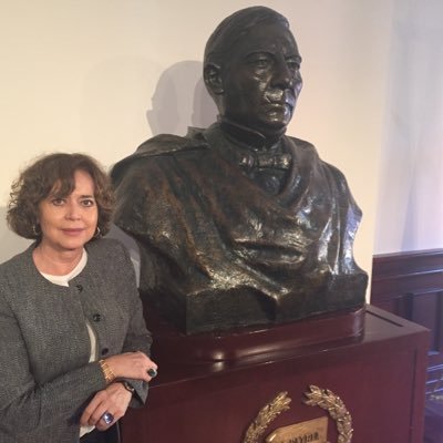 Profesora-investigadora Facultad de Ciencias, UNAM.