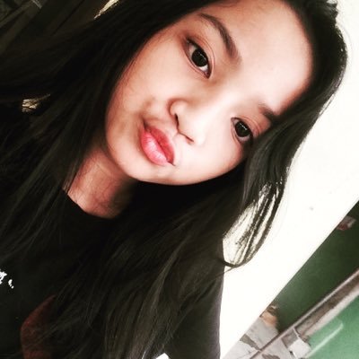 Im 10 years old🍕Ilovefoods❤️Im a pure filipina🇵🇭Philippines💕