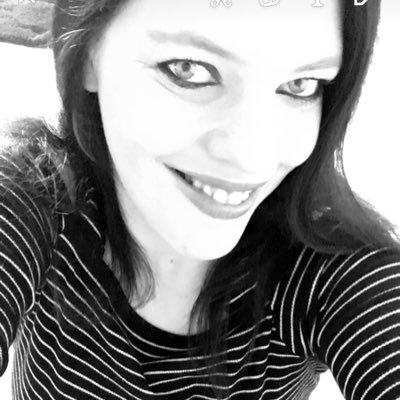 30 year old mother. Southern Fairy at Heart. Living the Northern Dream with @gazaitch. Metal and punk rock fan 🤘🏻F1 fan. British and not a Ham #44 fan!! 😝