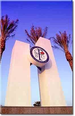 CSUFHispanics's profile picture. The Official Twitter for the Hispanic/Latino Alumni Chapter from Cal State Fullerton.