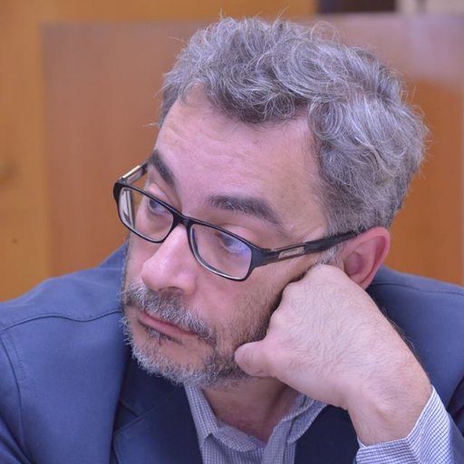 Hussam Itani حسام عيتاني Columnist/ Journalist مدير التحرير السياسي في مجلة وموقع