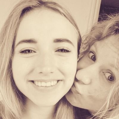 Lalou98376857's profile picture. 