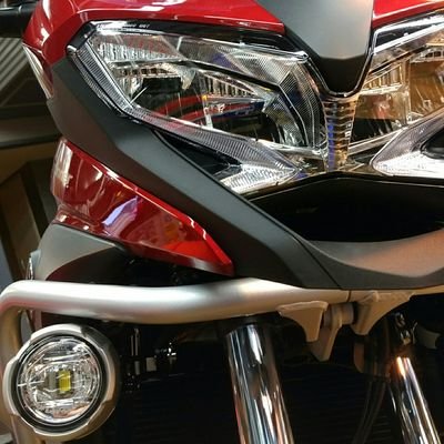 愛機クロスランナーことVFR800Xとバイクライフを送る平和ぼけ気味のSHOEIライダー、いよいよフルノーマルともお別れ！？