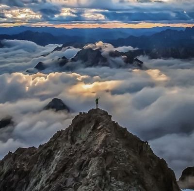 hZKYJTx03GpIovP's profile picture. 