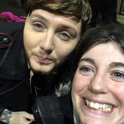 married mum of 3 huge James Arthur and Gary Barlow fan and Dan hadfeild Gary's tribute too!