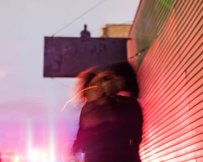 RehamRmdon's profile picture. ‏أحاول جاهدةً أن أُحدث فرقاً في الأيام، لكن اليوم ينسخ الأمس ويلصقُه كيوم جديد.