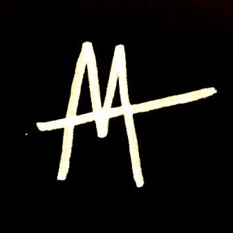 MMMimzy's profile picture. I'm student. I love music, books, art and math. And then I'm fan. 👑