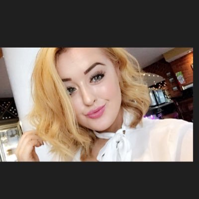 louise_carlier's profile picture. BA hons in singing. maybe I'll make it one day #DI4D Snapchat:louisemayxx Insta:LouiseCarlier