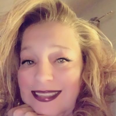 I'm 45 I live in new Mexico I have 2 girls and 2 granddaughters I like camping fishing movies dancing hanging with friends and playing with my grand babies