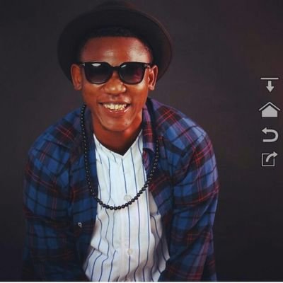 BakariiBreeze's profile picture. Singer/ Songwriter/ Performer/
Tanzanian Artist  / Instagram&
Snapchat@breeze_bakarii