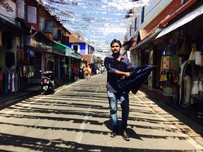 robyalexander's profile picture. I know, I don't know anything