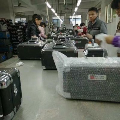 The Chinese beauty case / makeup case / flight case / aluminum case excellent supplier.Please e-mail me at info@kbcindustry.com.