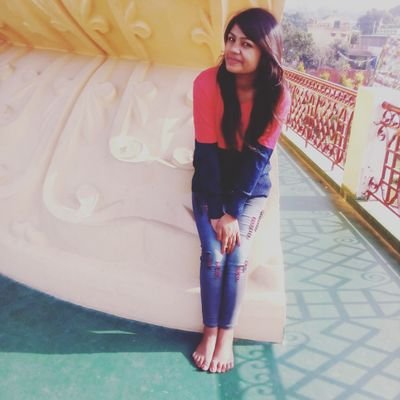 yogitashukla12's profile picture. 