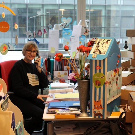 Responsable Presse Jeunesse & Relations libraires chez Flammarion Jeunesse (@FlammarionJ) et Père Castor (#PèreCastor).
