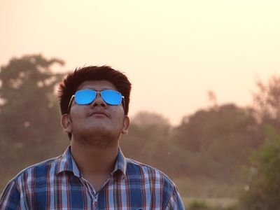 kpc_9999's profile picture. 👦सुपर 17
🏡Mehsana
◽चौधरी😎👑
🎂रोयल एंट्री on 16 nov🍻
💓Black lover
🌟सेल्फिholic
⭐माय पिपल call me KC
🙏भोलेनाथ। 
◾gemini
👻Sc_kandarp9999