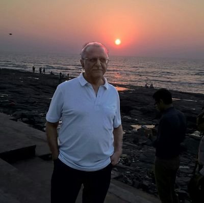 Born in Firozabad, educated in Ajmer, Mumbai. Did https://t.co/In7vBJVt1H Met Engg from IIT Bombay in First Batch. Served Various Industries for nearly 50 years.