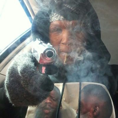 Mvs 604 Shit Rapper $lutlord 🔙🚪👑Shit
#LiveFrom604Otw