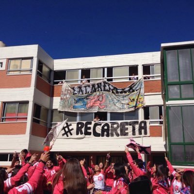 🎭TRAIGAN CÓDIGOS QUE CARETAS SOBRAN🎭 #REcareta #Brc17☃️
😈 💦Cerra los ojos y abrí la boca que la careta te la emboca💦😈