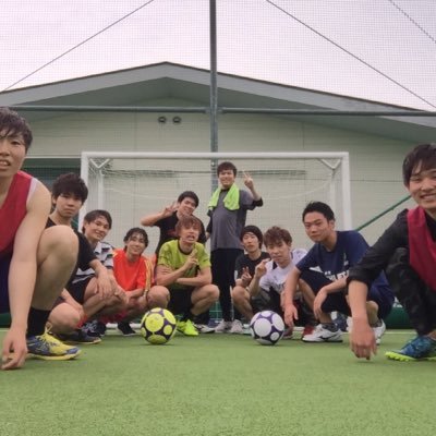 大阪経済大学 フットサルサークル LAFITE 公認サークルです！新2回生だけのメンバーです！経験者もいますが未経験の運動大好きなメンバーもたくさんです！DMお待ちしてます！マネージャーも大歓迎！2回生男16人、女4人