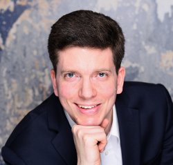 Historiker, betreibt Digitale Geschichtswissenschaft – stellvertretender Leiter des Deutschen Buch- und Schriftmuseums der @dnb_aktuelles