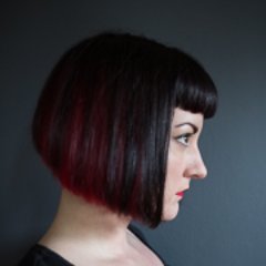 UK-based editorial, documentary and commercial photographer. I like art, gigs, food and the colour red. She/her.