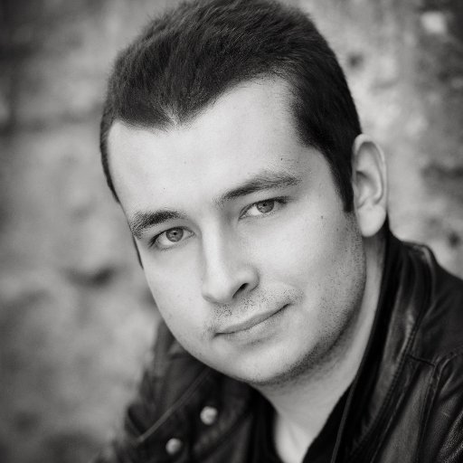 Actor based in High Wycombe, BA Acting Graduate from Bath Spa University. Email: Samiedris@gmx.com