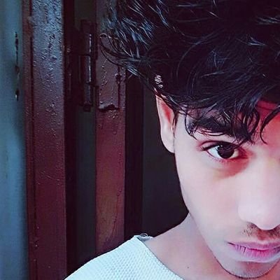 90s, kid
Funk collector
popper
influencer,,fashiante,dancer
official account😊😊