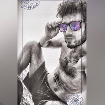 JFaroneFamily's profile picture. FaroneFamily - The best family on the Internet & at the head, Mr Jason Farone @jokingoff #youtuber #comedian #livestreamer (Rob~Owner🙋‍♂️)&(AJ & Levi~Admins✌️)