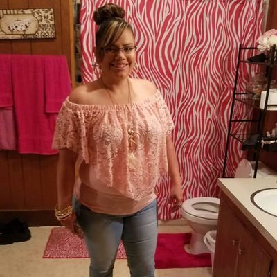 #wife #motherof2 #hairbowcreator #makeup