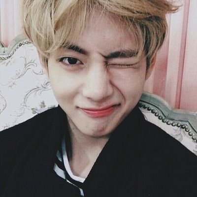 taehyungifiique's profile picture. BANDE DE GROS FDP