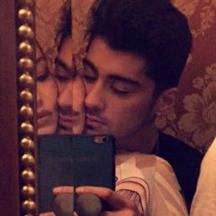 curIsonback's profile picture. 